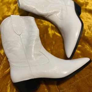 BNIB - Rebecca Minkoff Kaiegan Cowboy Boots